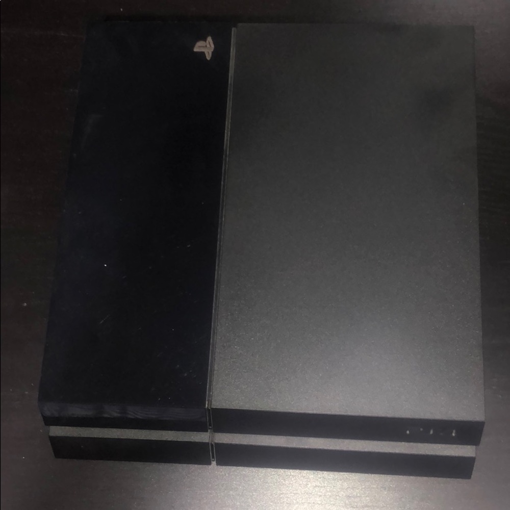 Ps4 Console